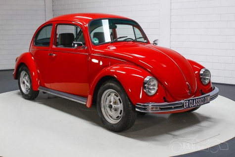 Vând Volkswagen Beetle