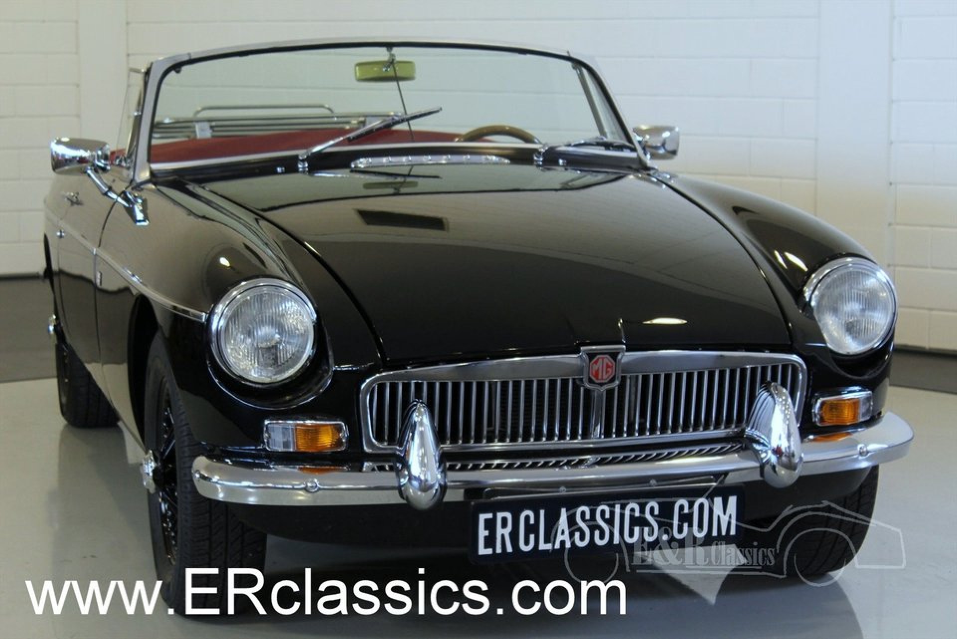 Mgb Cabriolet 1968 Black With Red Leather Interior Restored