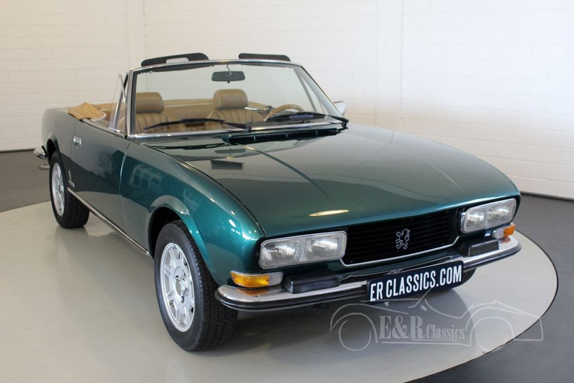 Peugeot 504 Cabriolet 1976 for sale at ERclassics