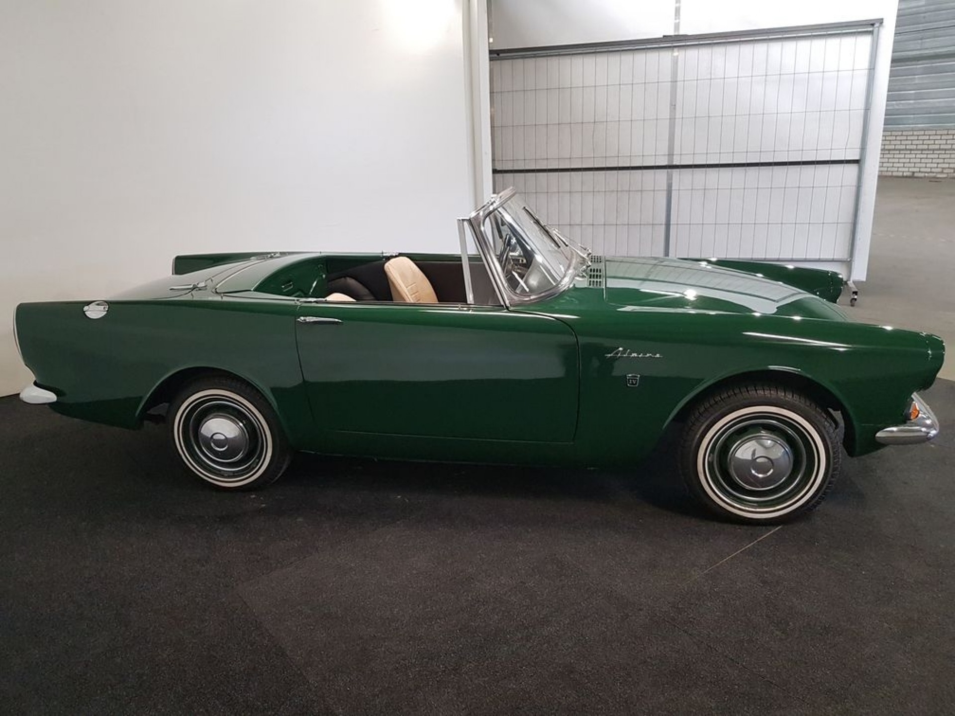 サンビームアルパインカブリオレ1964ブリティッシュレーシンググリーンerclassicsで販売 サンビームアルパインカブリオレ1964ブリティッシュレーシンググリーンerclassicsで販売