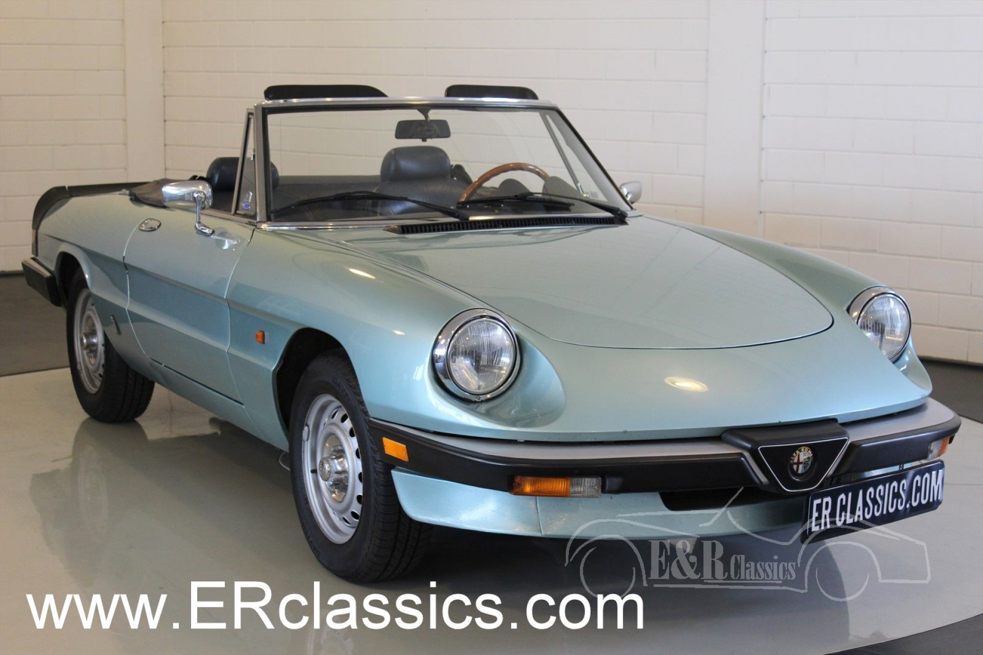 Alfa Romeo Spider 2 0