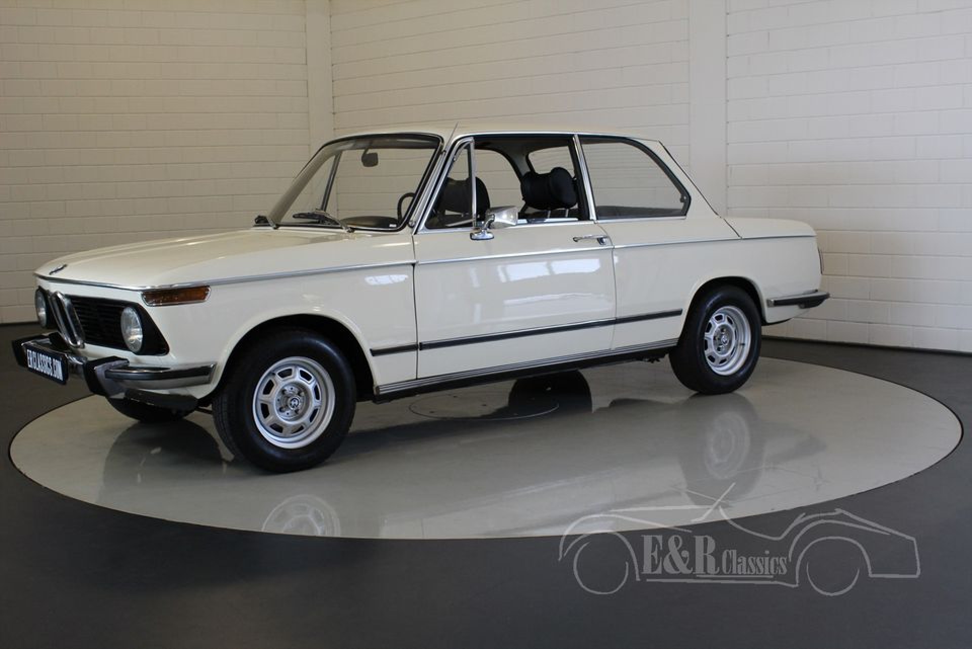 Bmw 1602 Chamonix Weiss 1975 For Sale At Erclassics
