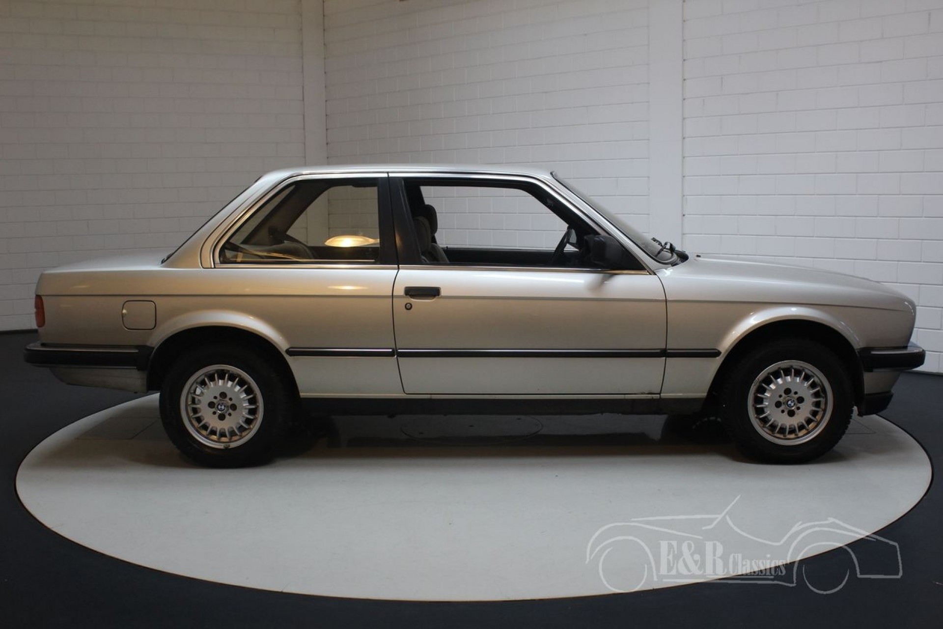 BMW 320i E30 Coupe 1983 for sale at Erclassics