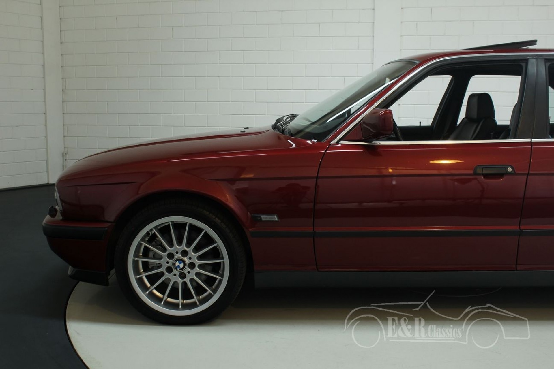 BMW M5 E34 Saloon 1992 for sale at Erclassics
