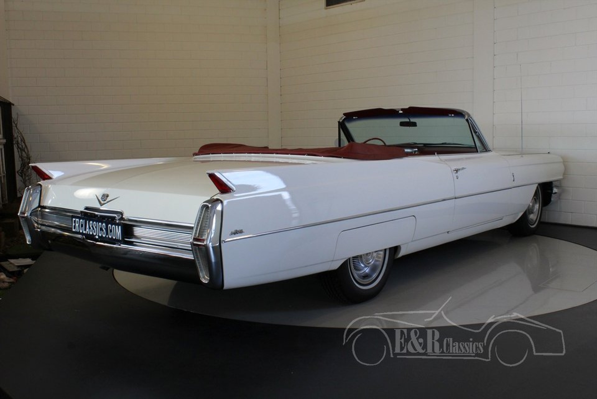 Cadillac DeVille Convertible 1964 for sale at ERclassics