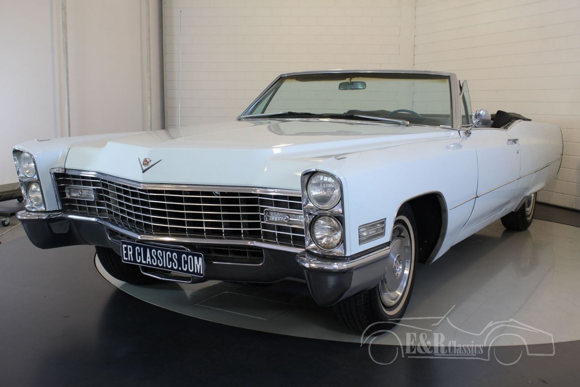 cadillac-deville-1967-c3641-009.jpg