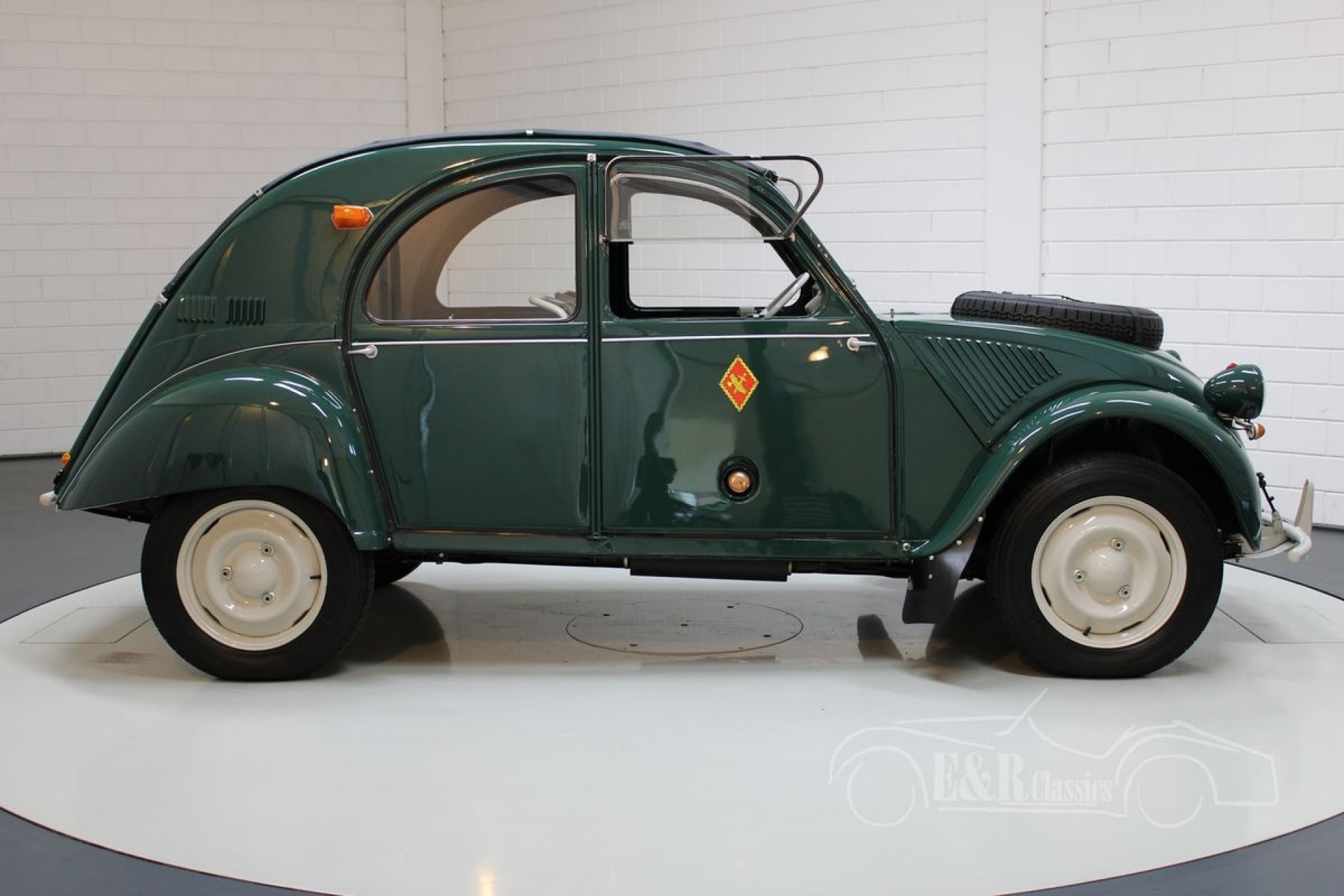 Citroen 2cv Sahara 1964 1/18 - OT1027 OTTOMOBILE