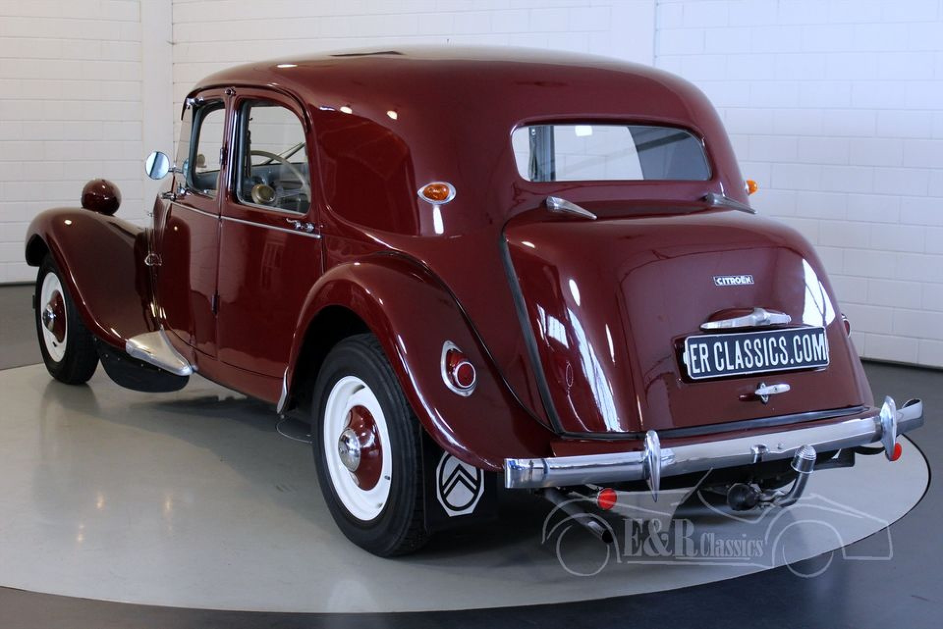 Citroen marks 80 years of the amazing Traction Avant 