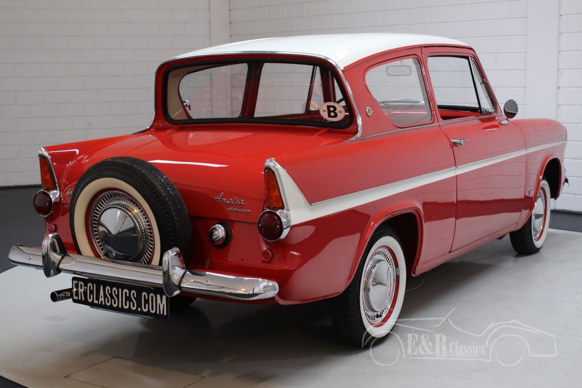 Erclassicsで販売されているフォードアングリアスポーツマン1964 Erclassicsで販売されているフォードアングリアスポーツマン1964