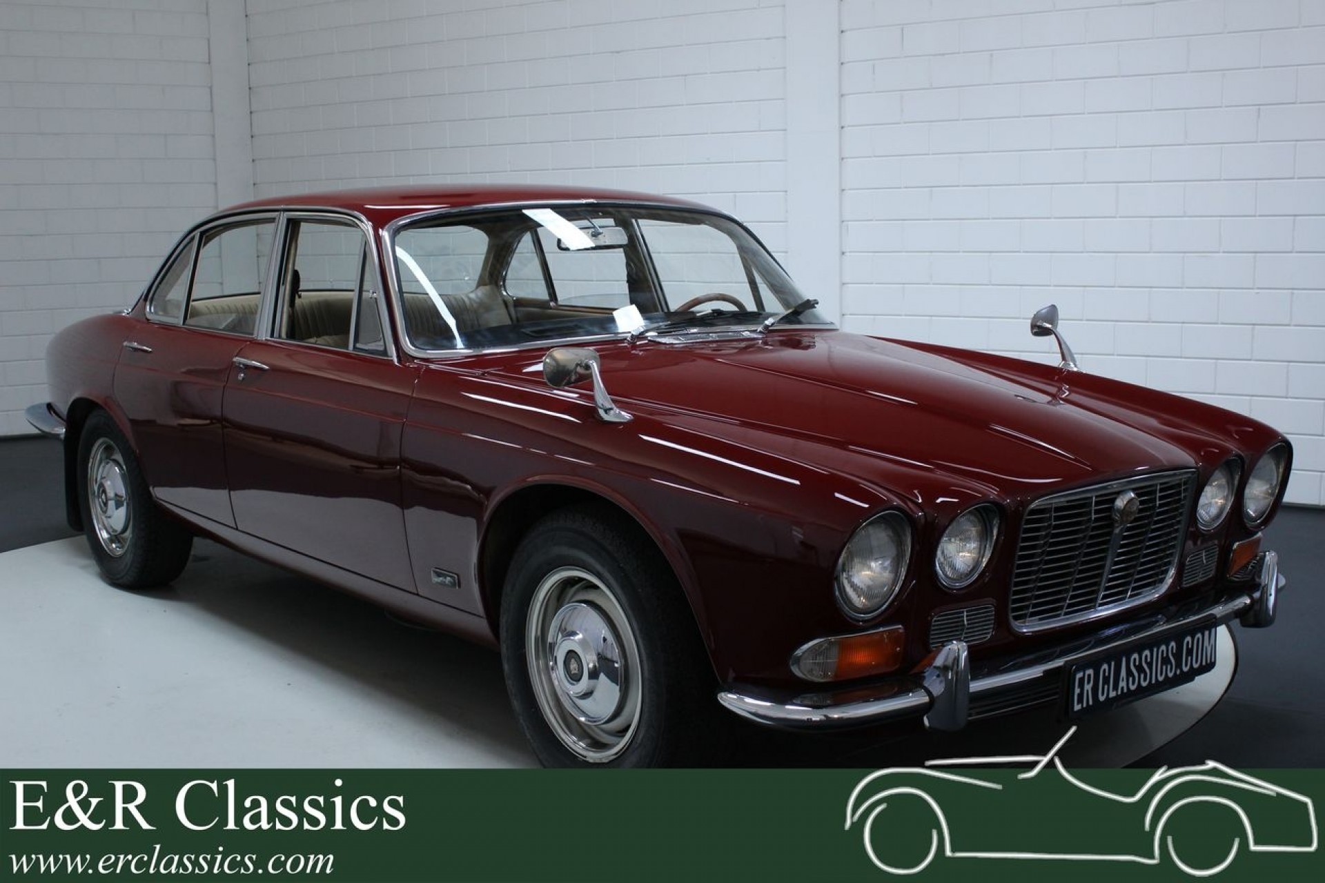 Jaguar XJ6 1969 first series 2.8 ltr burgundy red for sale at ERclassics