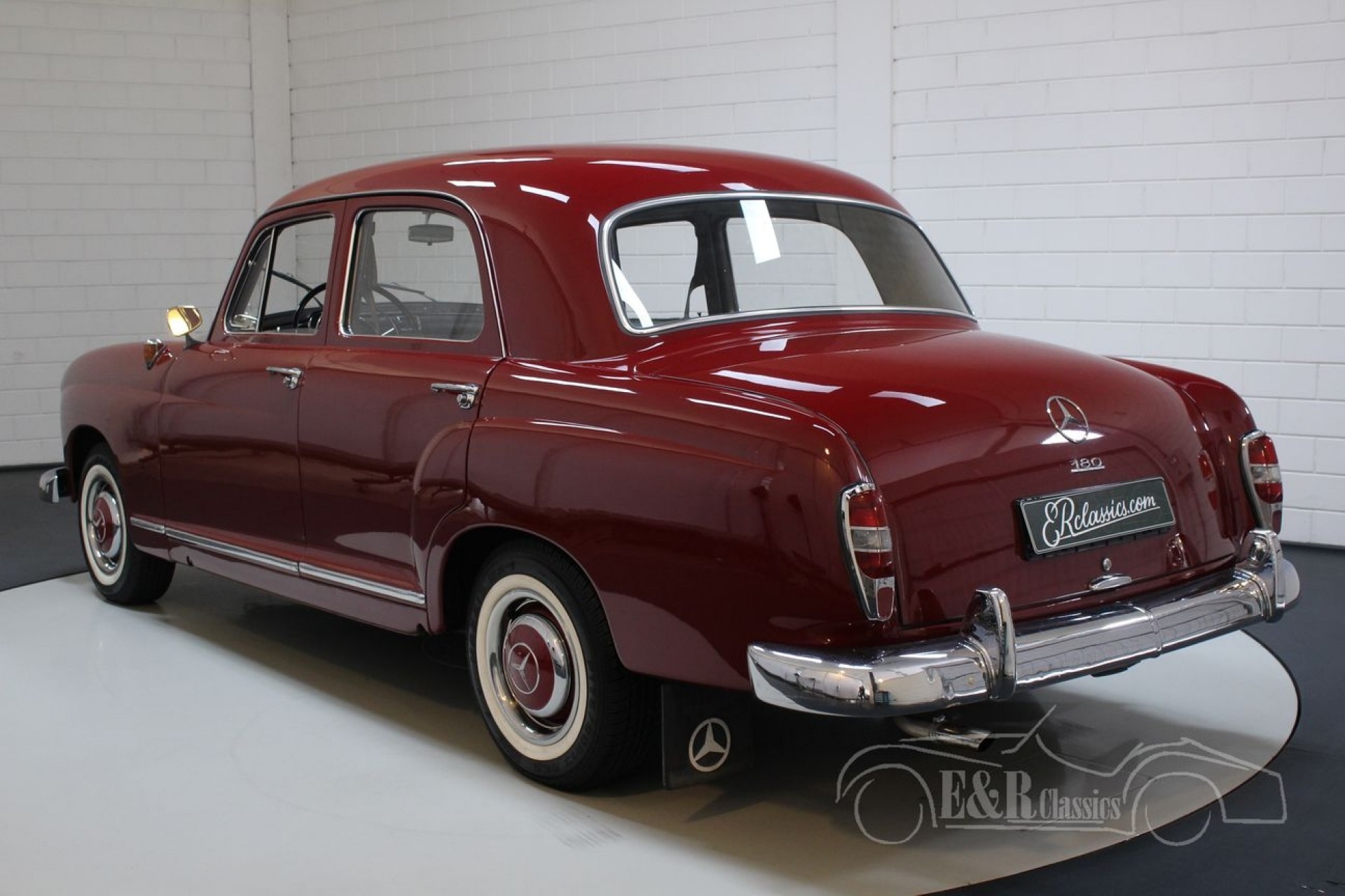 Mercedes-Benz 180 Ponton good condition 1961 for sale at ERclassics