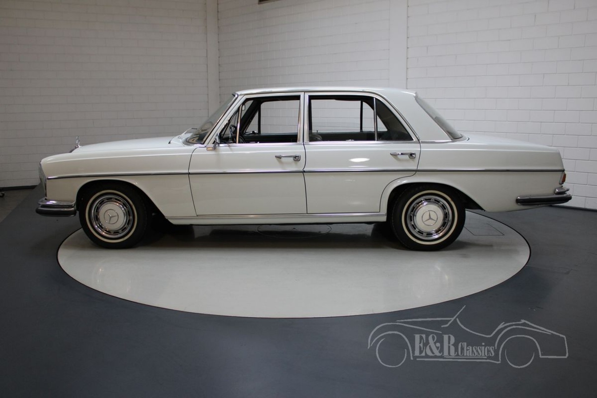 https www erclassics com mercedes benz 280se 1969 m9546