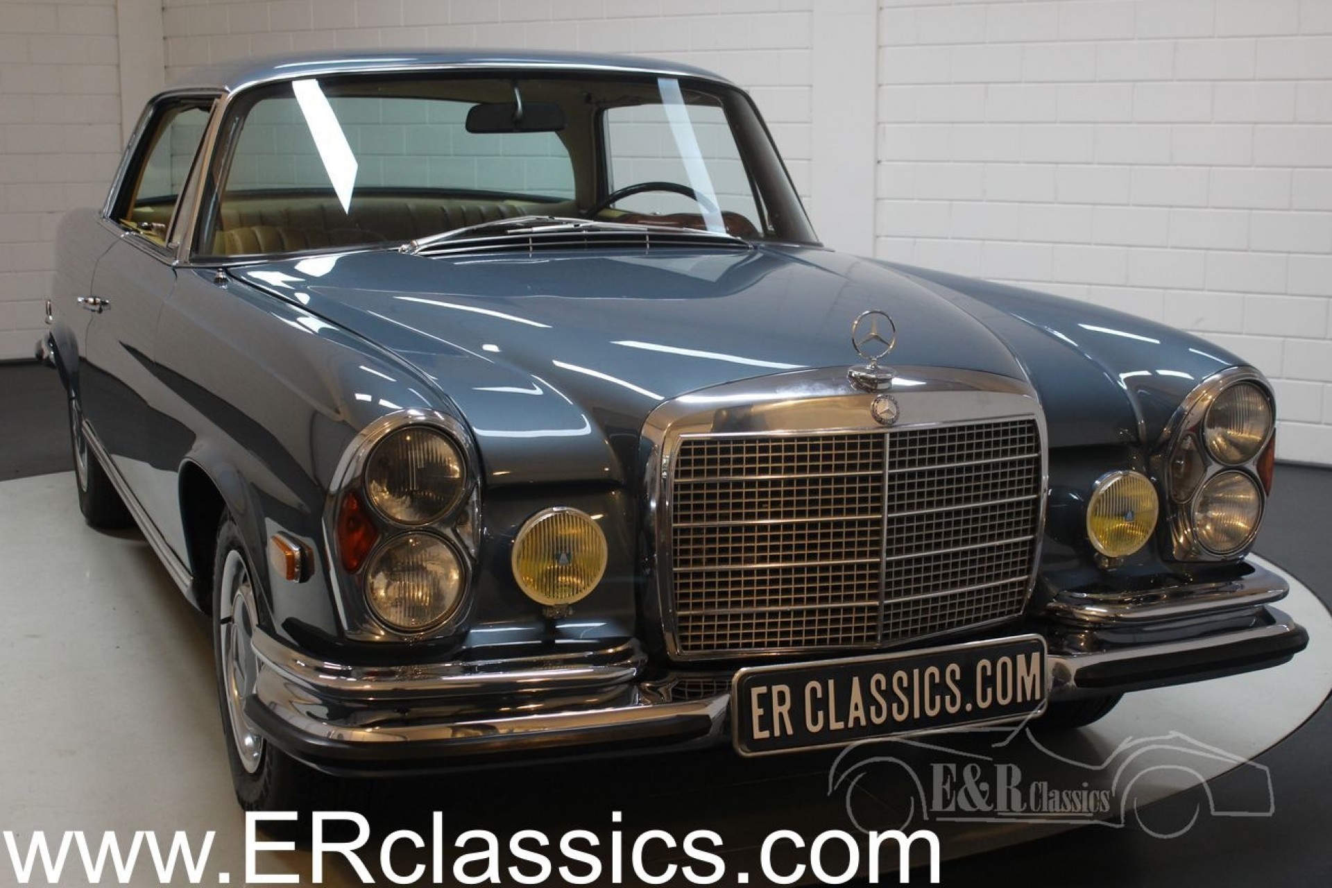 photo 1971 Mercedes 280Se Interior mercedes benz 280se 1971 for sale at