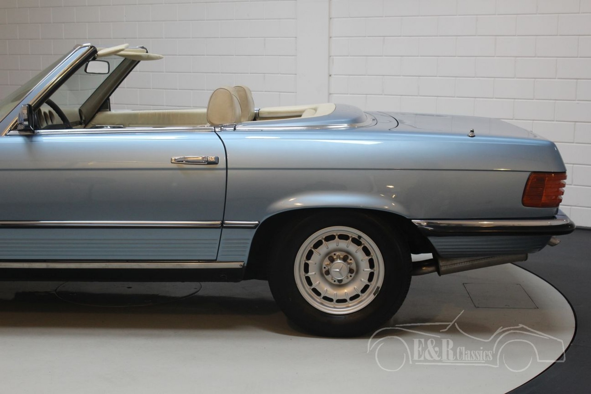 Mercedes Benz 280sl 1975 For Sale At Erclassics Mercedes Benz 280sl 1975 For Sale At Erclassics