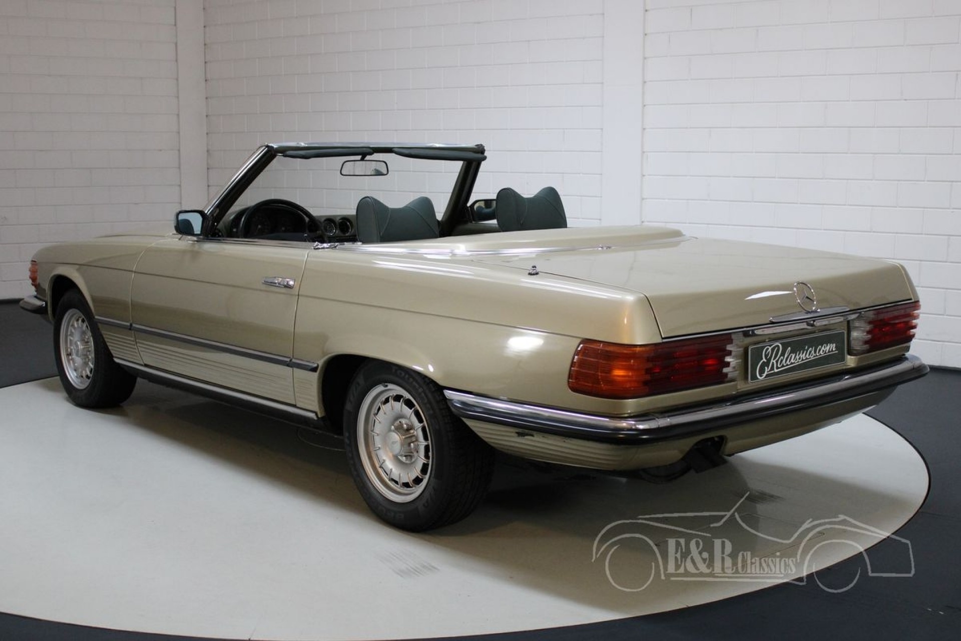 Erclassicsã§è²©å£²ããã¦ããã¡ã«ã»ãã¹ãã³ã350slã³ã³ãã¼ããã«v8ã¨ã³ã¸ã³1972