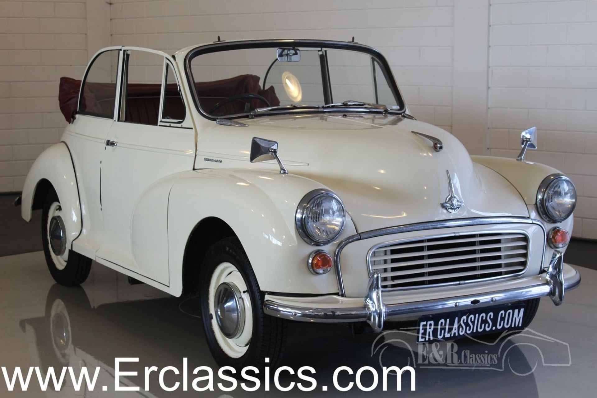 Morris Minor 1000 Noire - Réduction 1/43 REPLICARS - Modèle De Collection