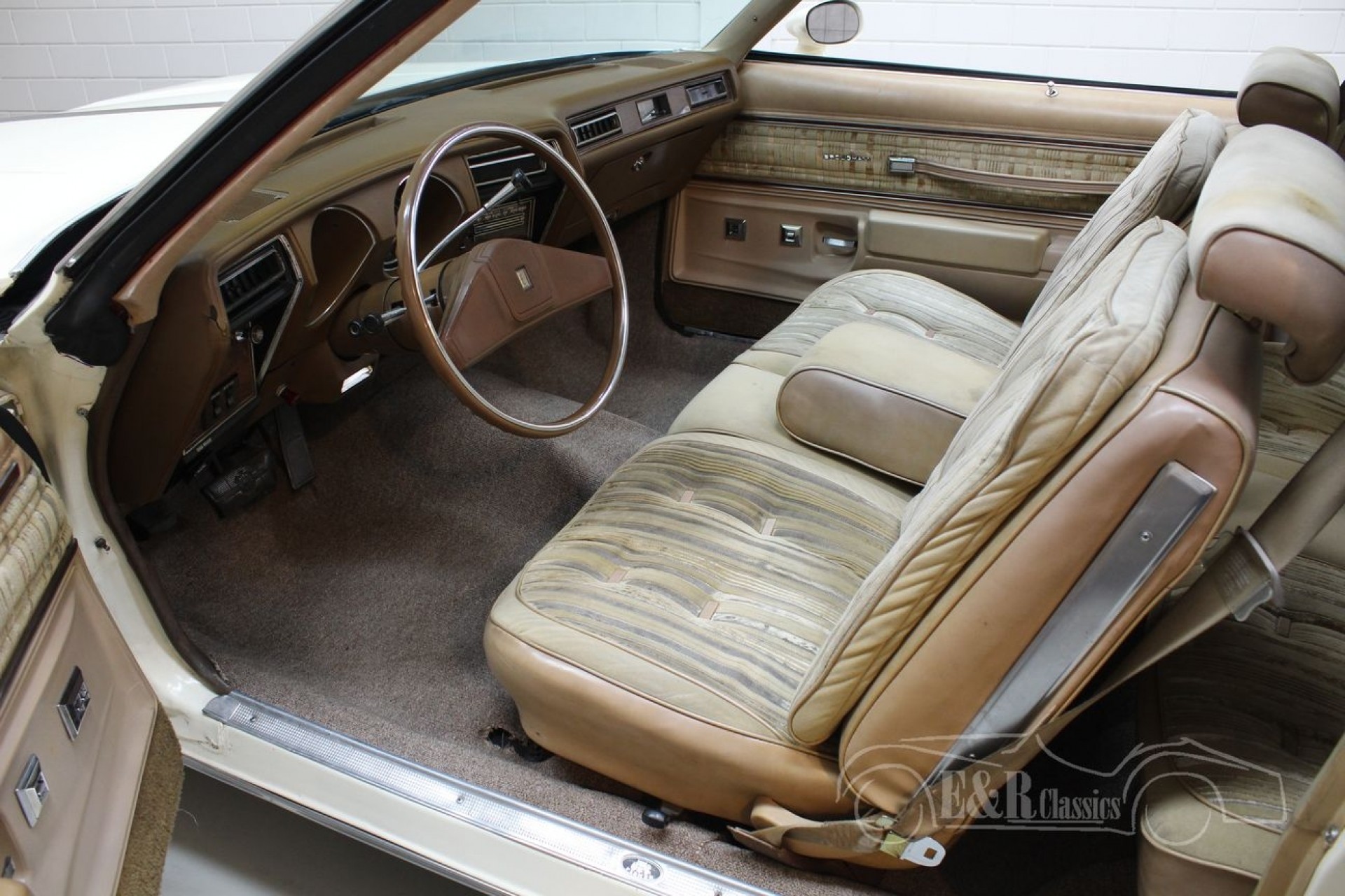 1977 Cutlass Supreme Interiornull
