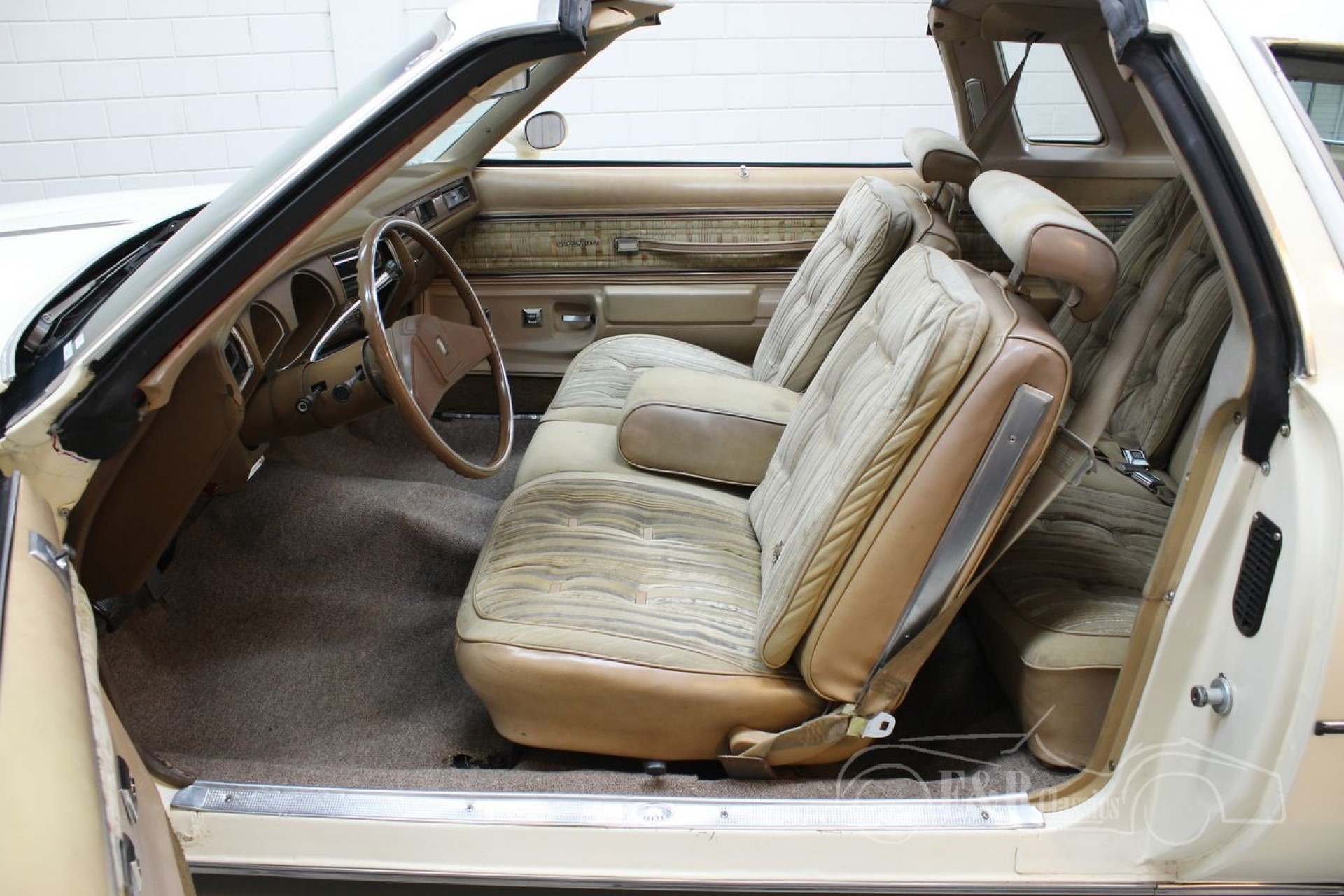 1977 Cutlass Supreme Interiornull