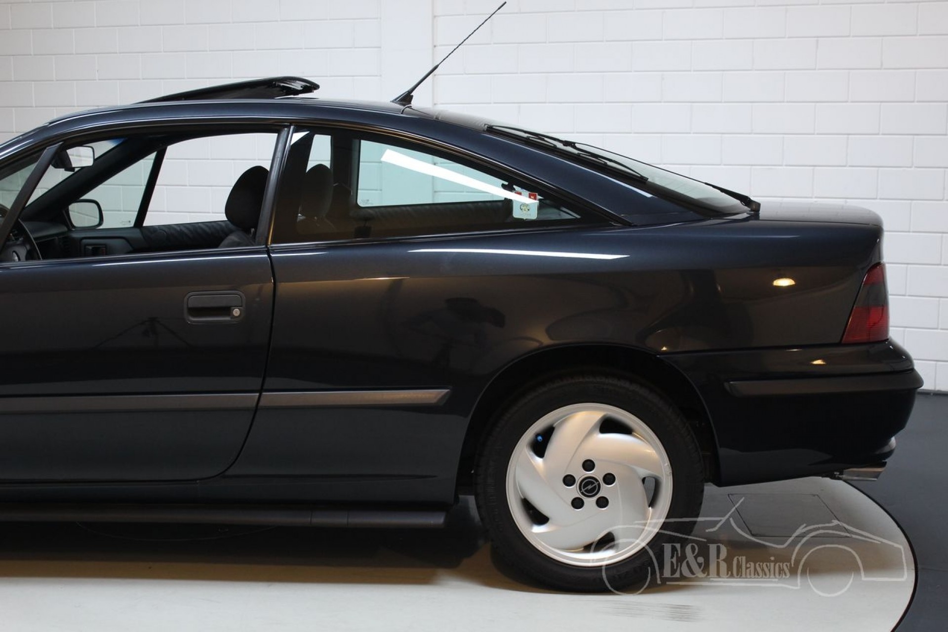 Opel Calibra 2.0 16V Turbo 4x4 1992 for sale at ERclassics Opel Calibra 2.0 16V Turbo 4x4 1992 for sale at ERclassics