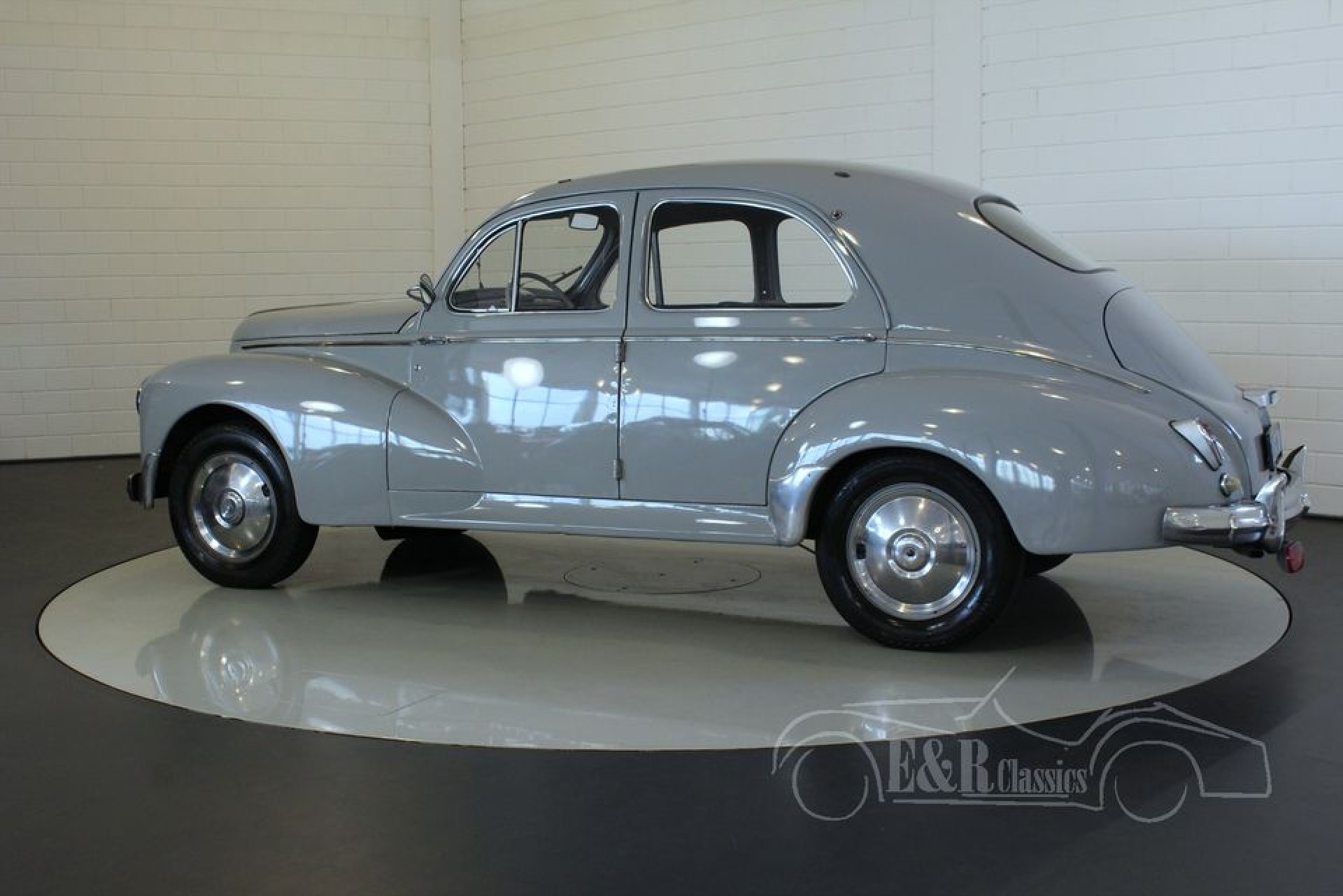 Modèle Réduit Peugeot 203 Crème 1950 - Échelle 1/43 - Marque IXO - Neuf En Boîte