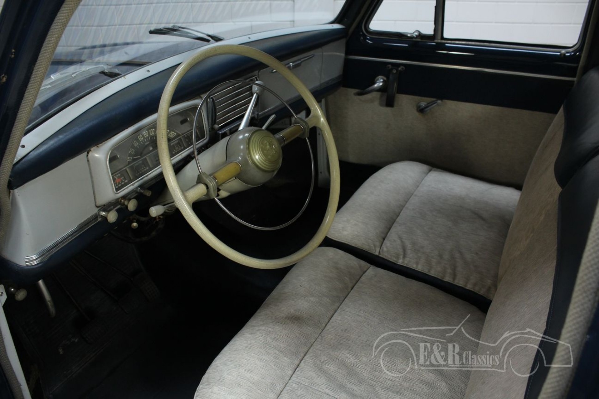 Solido Jouberton SB – Peugeot 403 Commerciale BP Energol – 1/43 – Petite Série