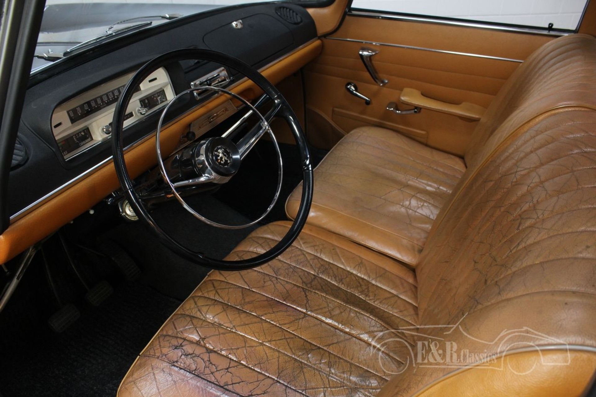 بيجو 404 1 6 Saloon 1965 للبيع في Erclassics