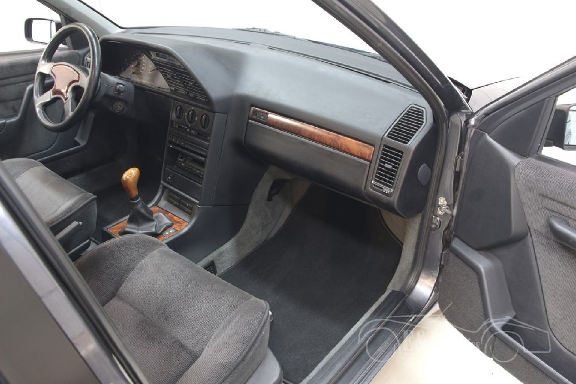 Салон peugeot 605