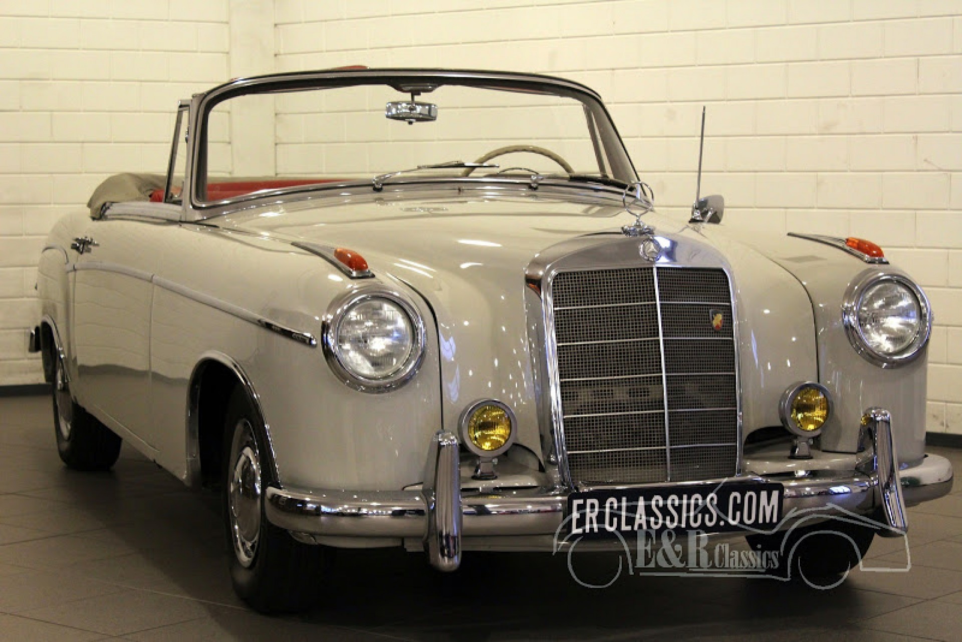 Mercedes Benz Classic Cars Mercedes Benz oldtimers for sale at E & R Classic Cars! Mercedes Benz Classic Cars Mercedes Benz oldtimers for sale at E & R Classic Cars!