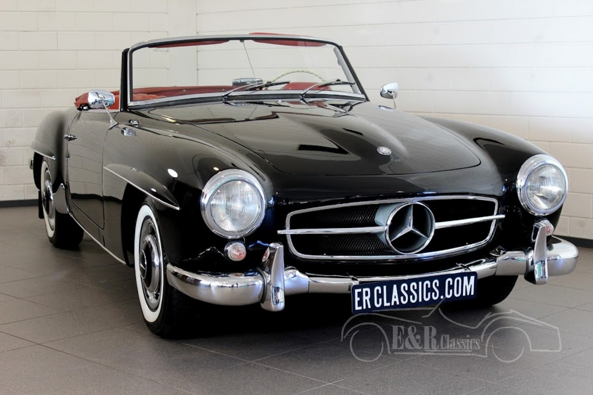 Mercedes Benz Classic Cars Mercedes Benz oldtimers for sale at E & R Classic Cars! Mercedes Benz Classic Cars Mercedes Benz oldtimers for sale at E & R Classic Cars!