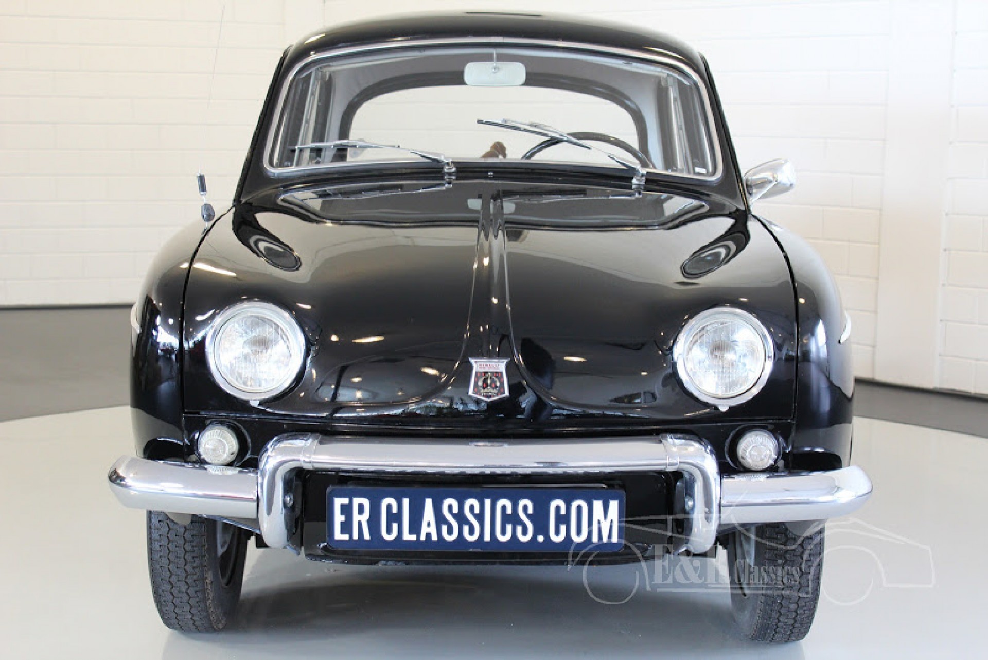 Renault Classic Cars | Renault oldtimers till salu på E & R Classic Cars!