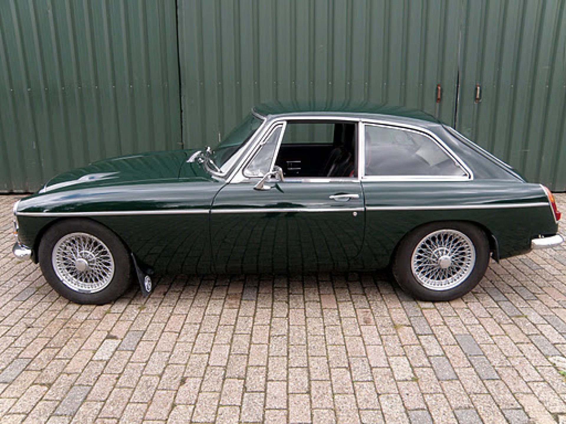 MG Classic Cars MG oldtimers for sale at E & R Classic Cars!