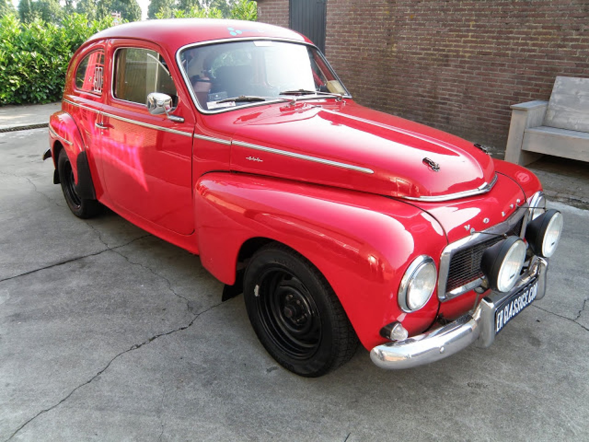 Volvo Classic Cars | Volvo oldtimers for sale at E & R Classic Cars!