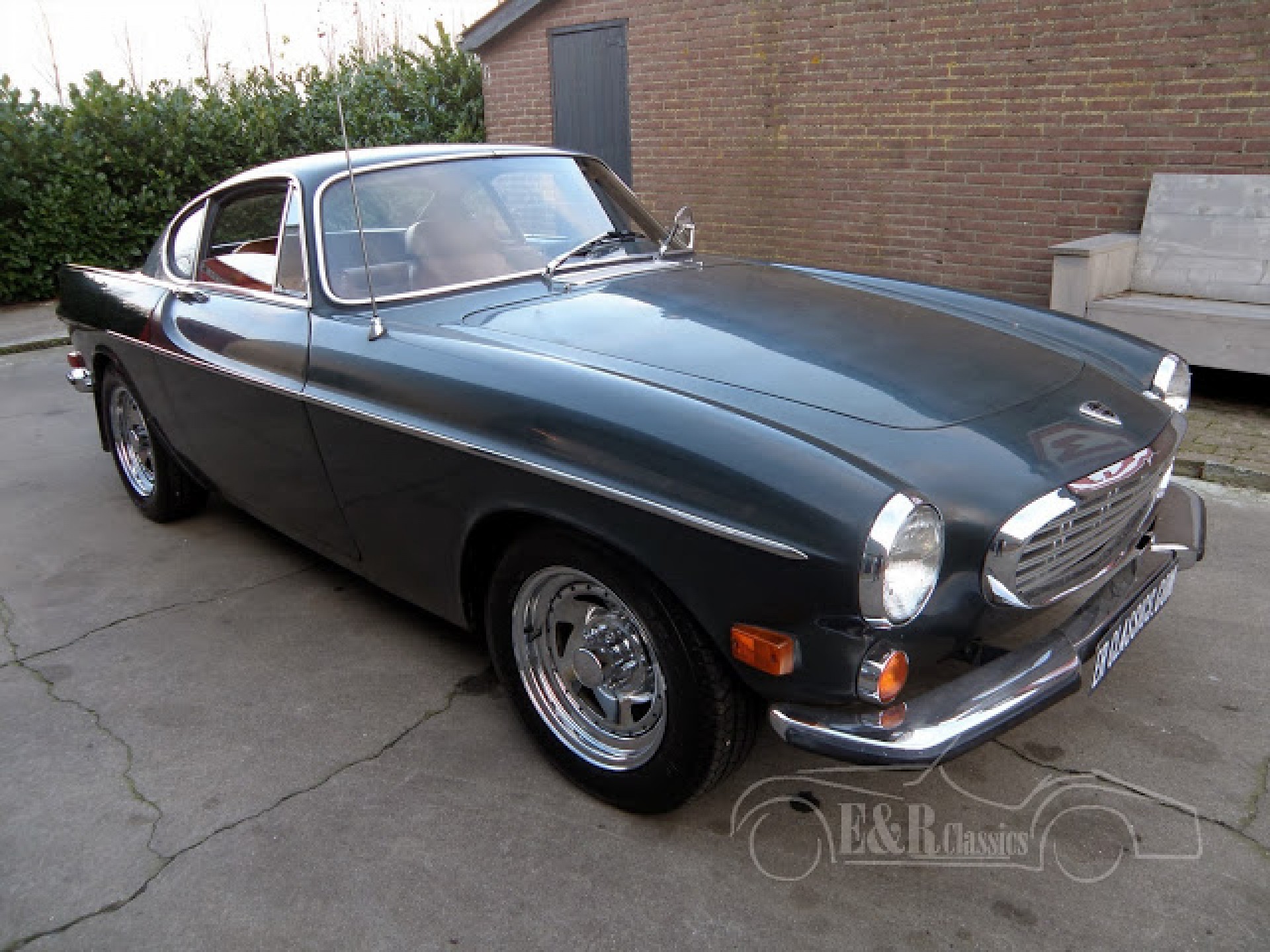 Volvo Classic Cars | Volvo oldtimers for sale at E & R Classic Cars!