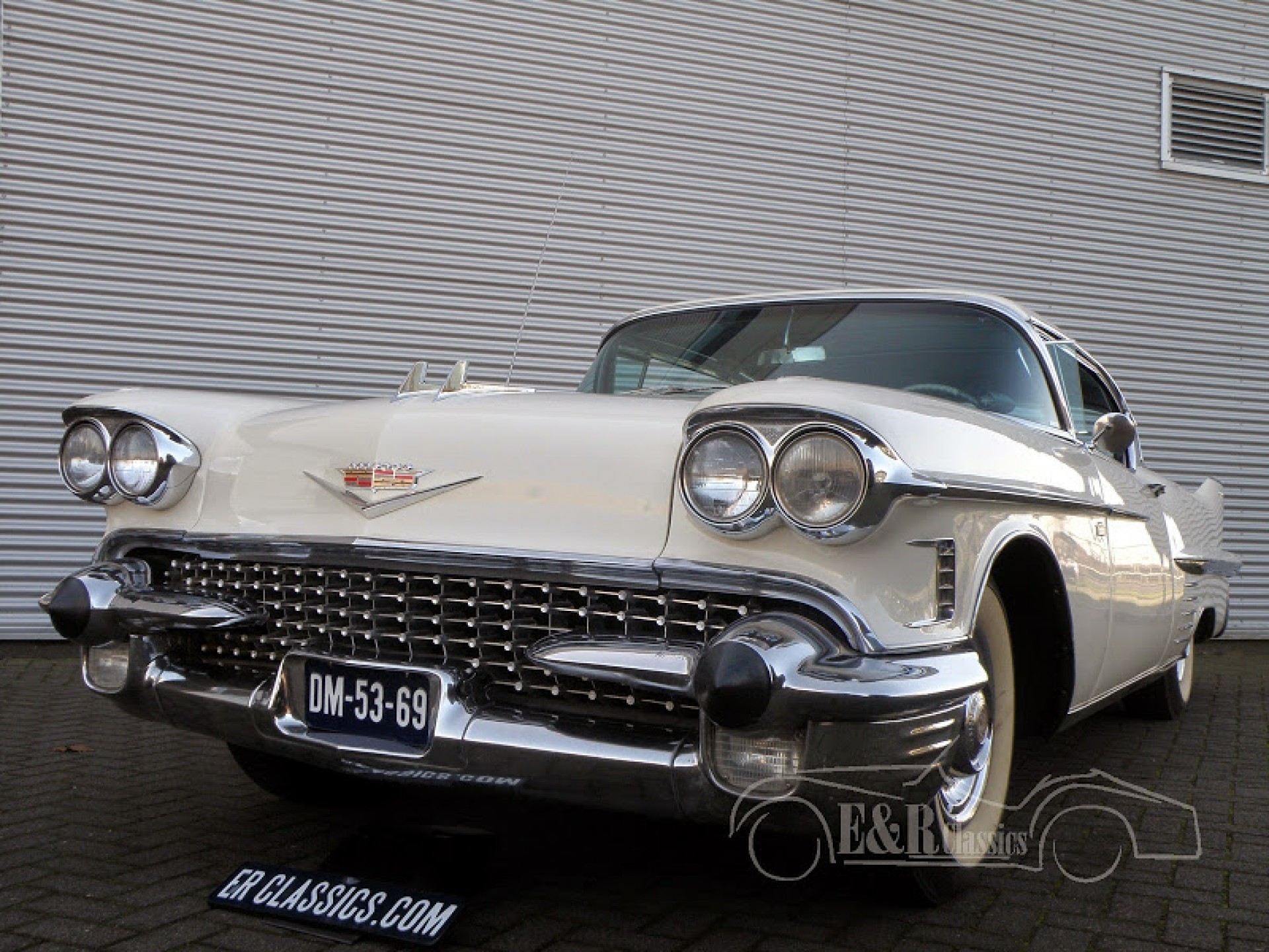 Looking for Classic Cadillac Parts? Let ER Classics advise you!