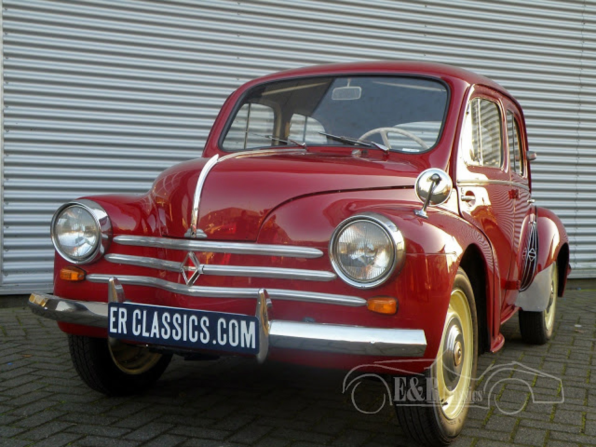 Renault Classic Cars Renault oldtimers for sale at E & R Classic Cars!