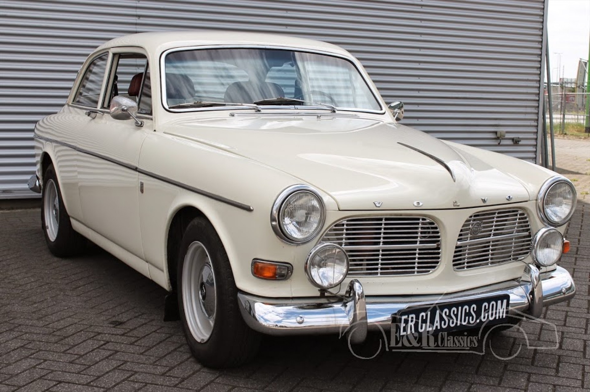 Volvo Classic Cars | Volvo oldtimers for sale at E & R Classic Cars!