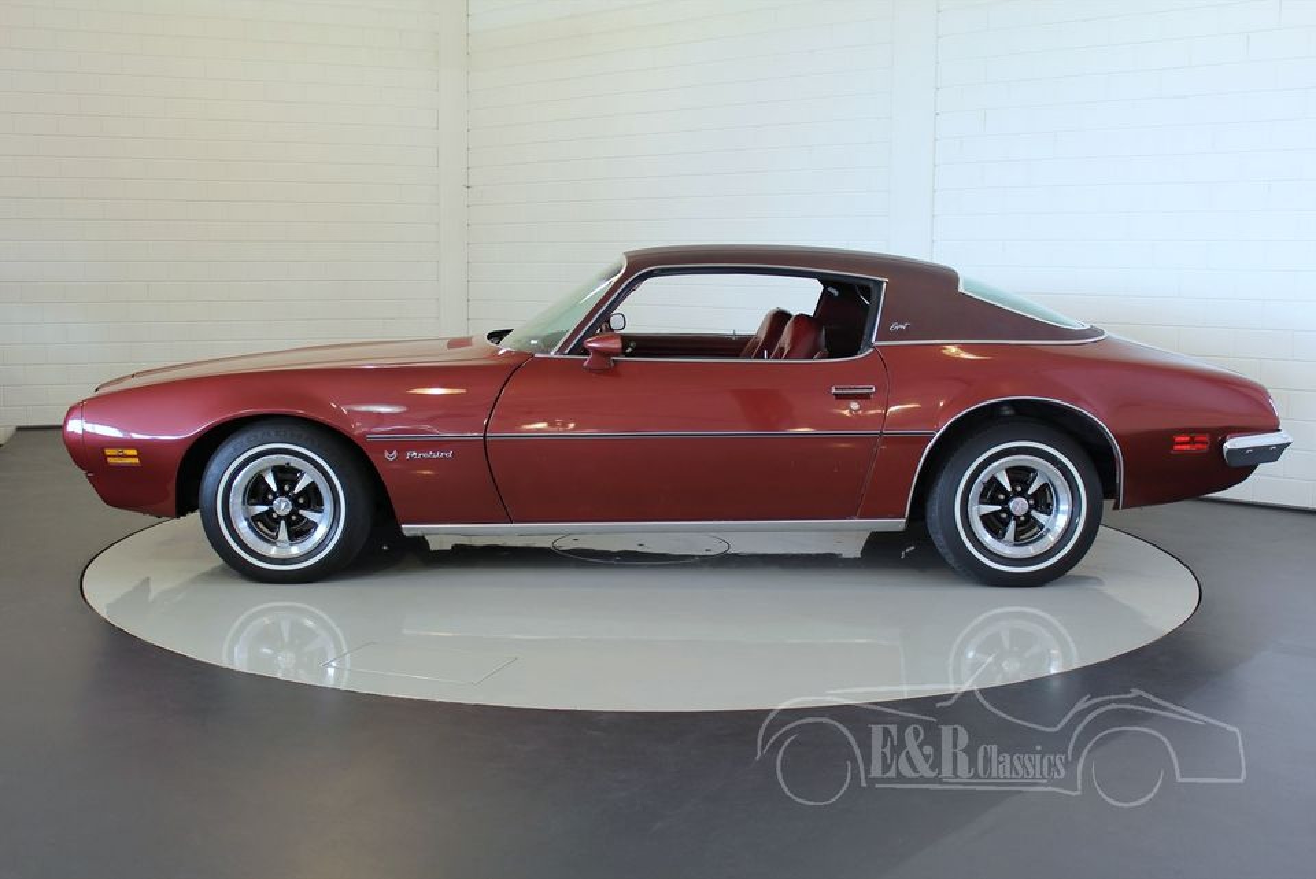 Pontiac Firebird Esprit Coupe V8 1973 for sale at ERclassics