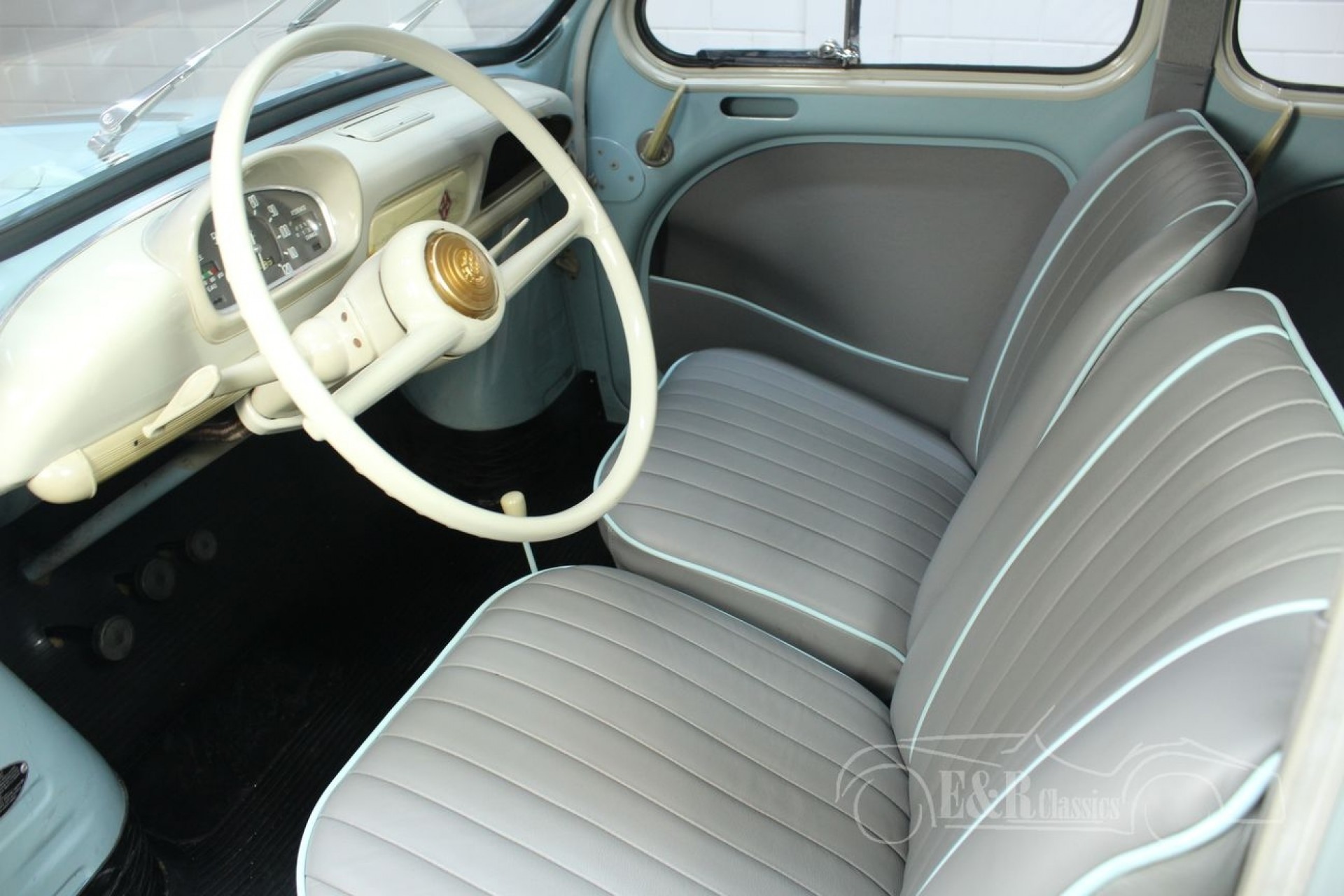 Renault 4CV 1957 for sale at ERclassics