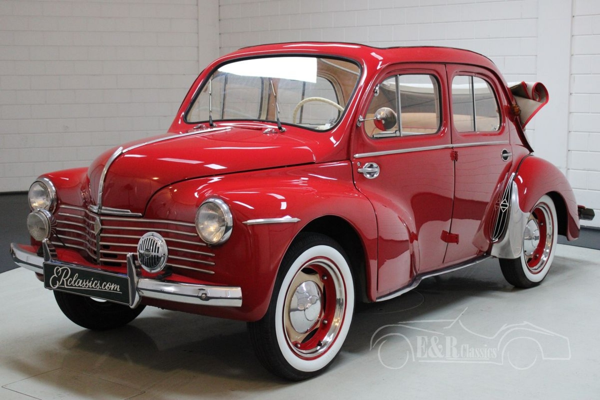 Renault 4CV Cabriolet very good condition 1951 for sale at ERclassics