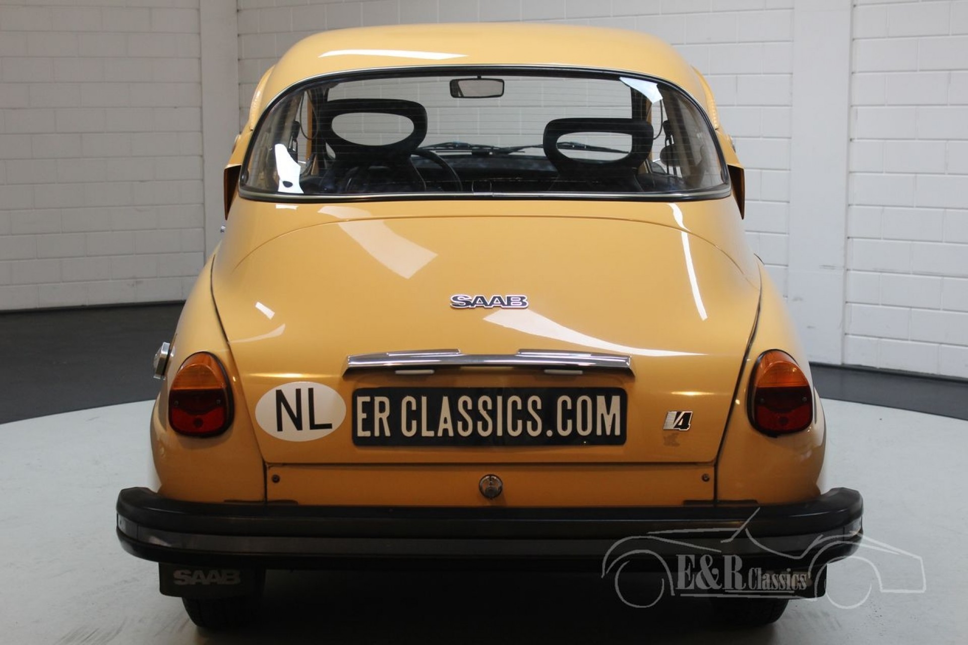 Erclassicsで販売されているsaab 96l V4 1975