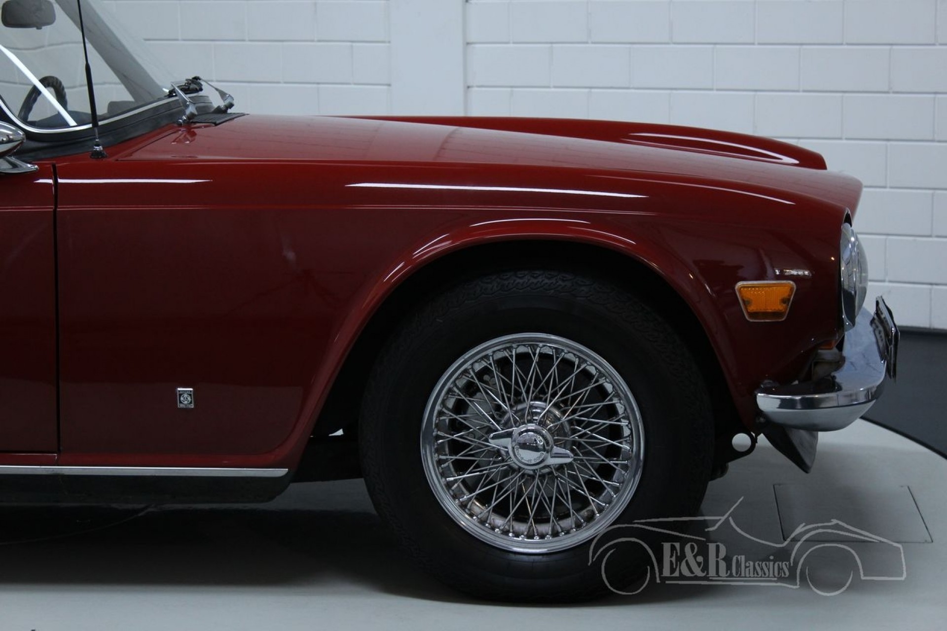 Triumph TR6 1973 chrome wire wheels for sale at ERclassics