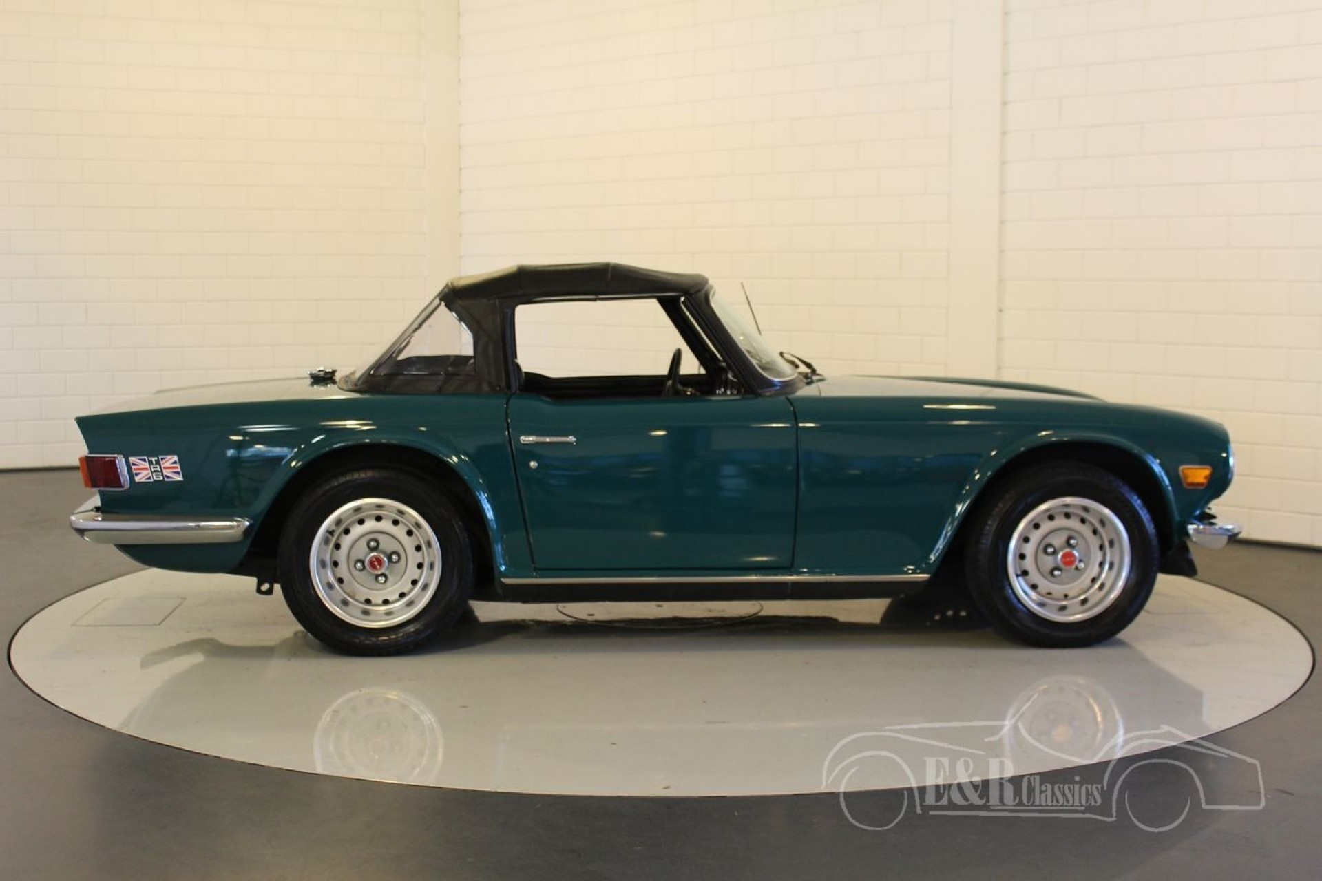 Classic Car Restoration Projects Triumph Tr Classic Car Restoration Projects Triumph Tr