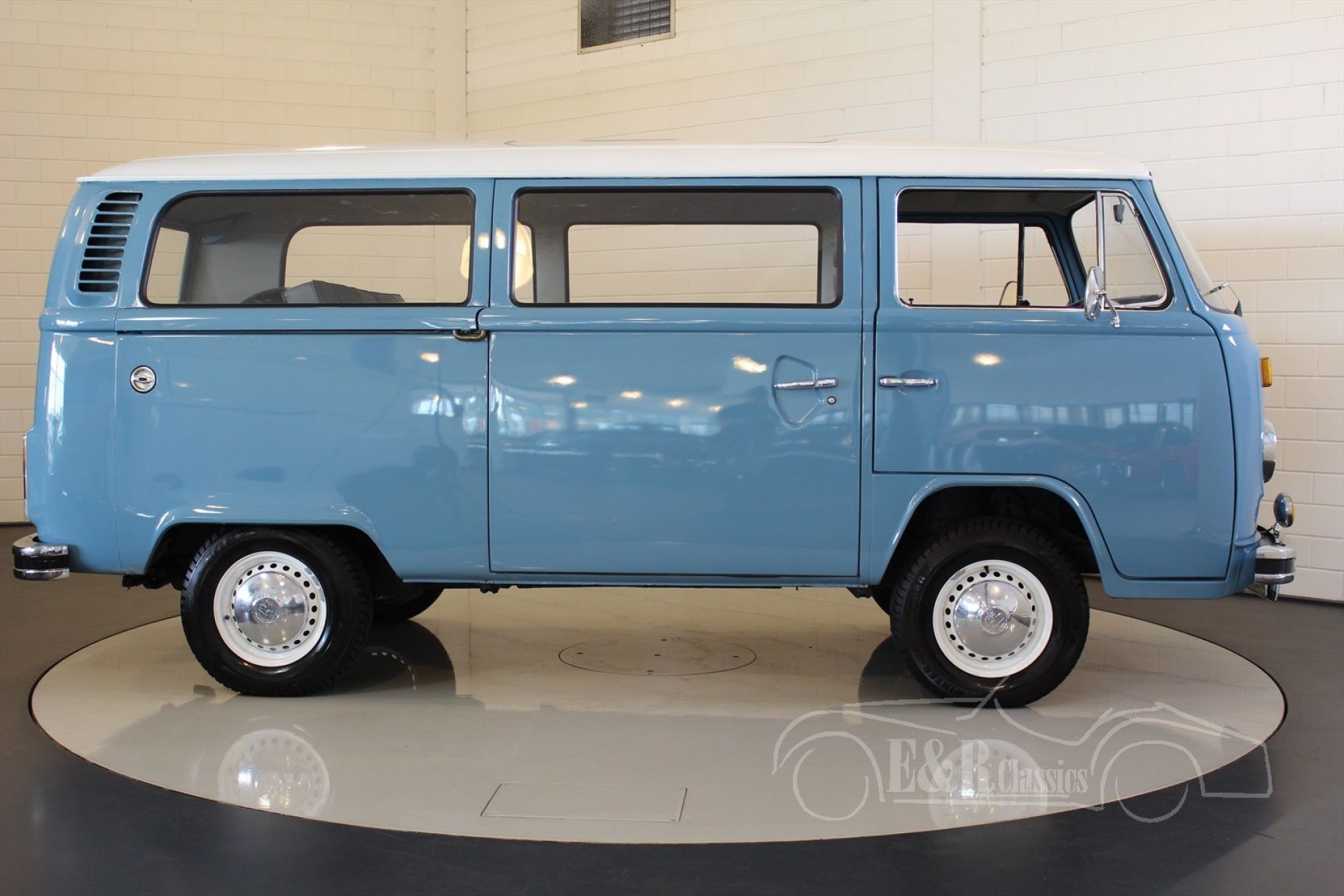 Volkswagen T2 Combi 1976 for sale at ERclassics