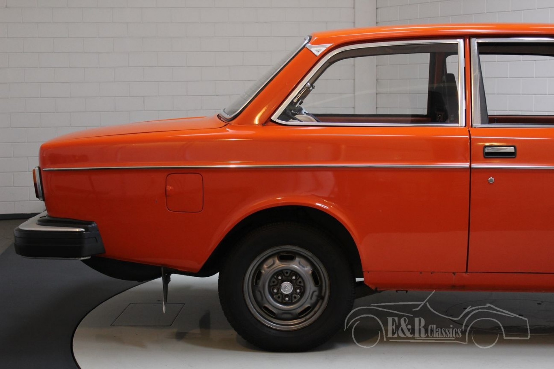 Volvo 242dl 1975 sedan