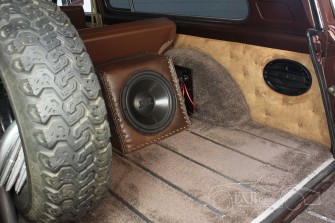 Jeep Cherokee Chief 5.9L V8 1980 for 